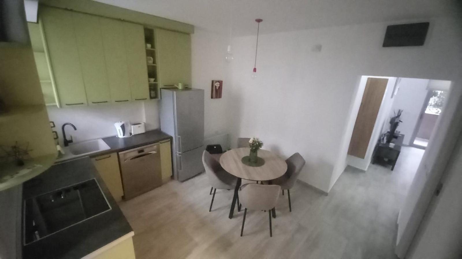 Appartement Apartman Nadja à Kotor Extérieur photo