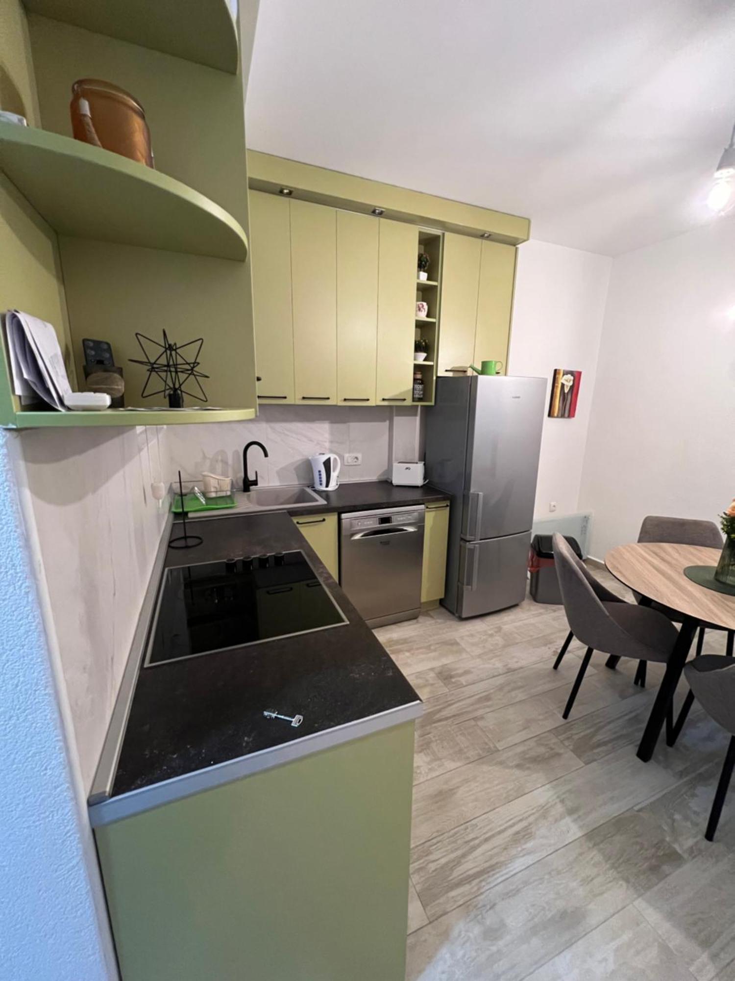 Appartement Apartman Nadja à Kotor Extérieur photo
