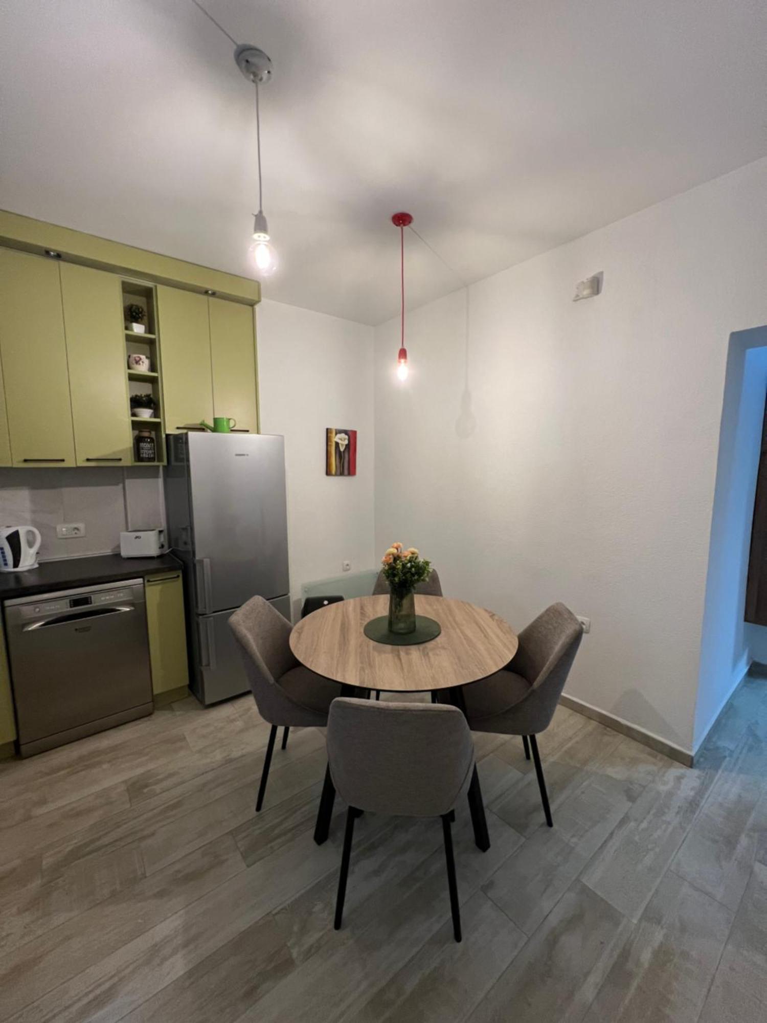 Appartement Apartman Nadja à Kotor Extérieur photo