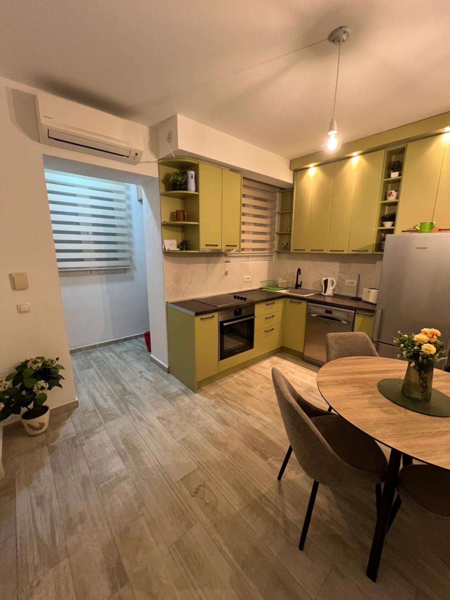 Appartement Apartman Nadja à Kotor Extérieur photo